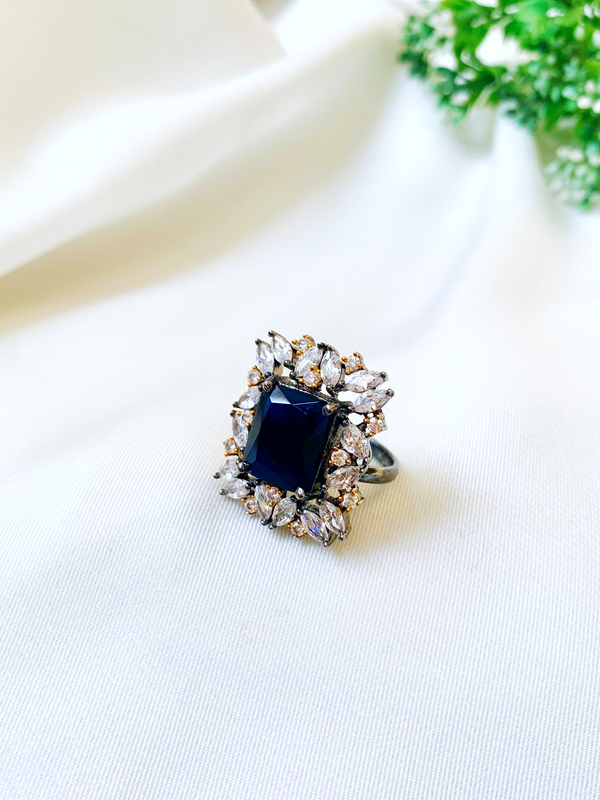 Helen Sapphire Ring