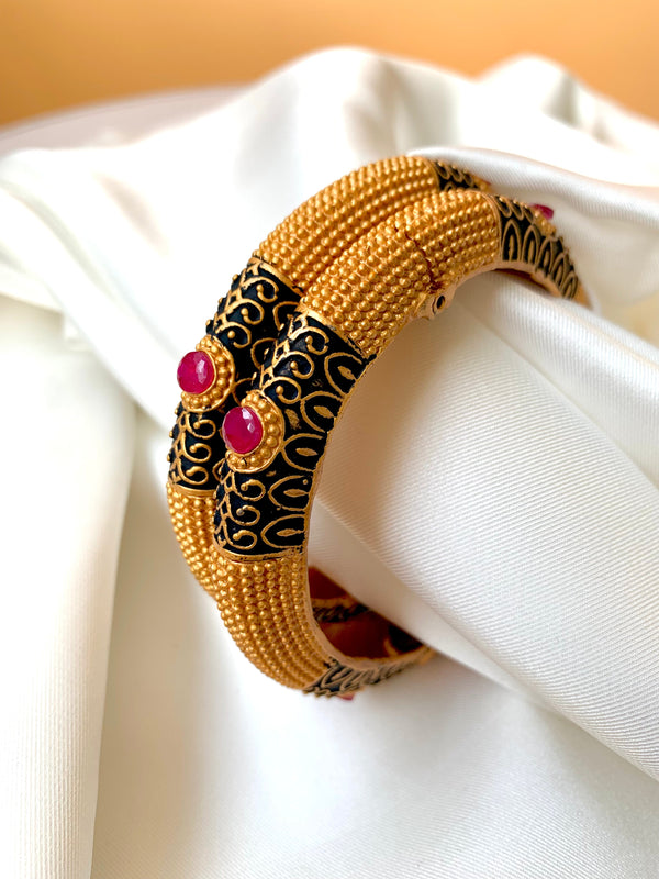 Nosheen Bangles